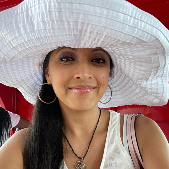 Meet your Posher, Rose - Picture 1 of 1